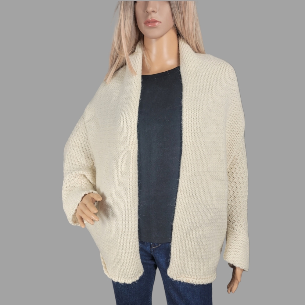 7 For All Mankind Alpaca Wool Blend Sweater Shrug Cardigan sz S Cream